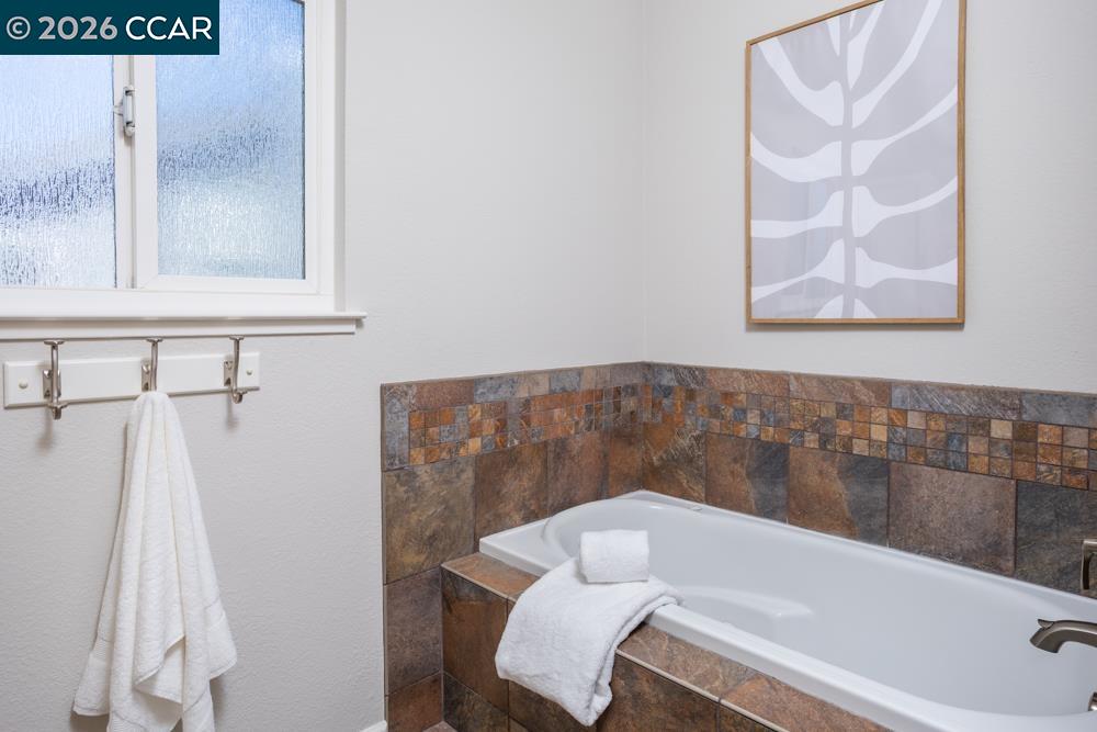 1121 Vista Point Lane Concord, CA 94521 - Photo 26 of 48