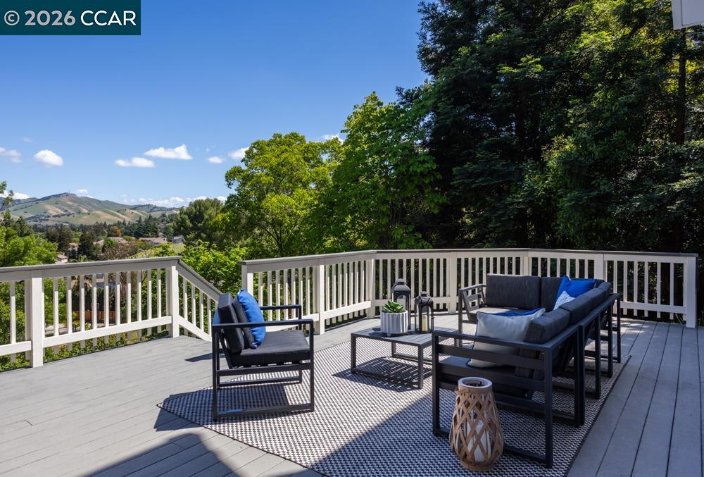1121 Vista Point Lane Concord, CA 94521 - Photo 33 of 48
