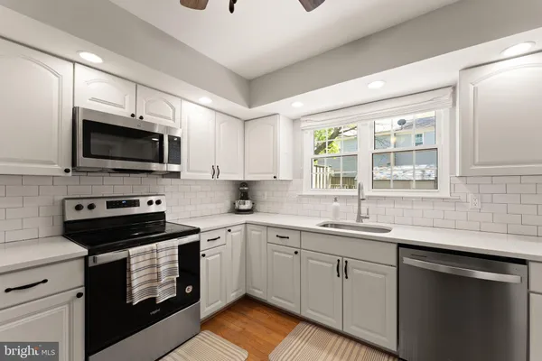 $590,000 | 6111 Martins Landing Court, Burke, VA 22015