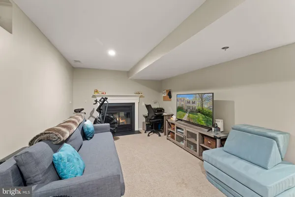 $590,000 | 6111 Martins Landing Court, Burke, VA 22015