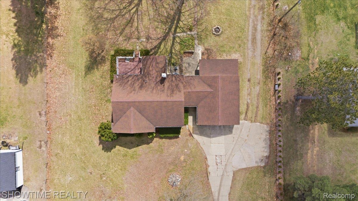 13912 22 Mile Road Utica, MI 48315 - Photo 9 of 58 11-Drone_013.jpg