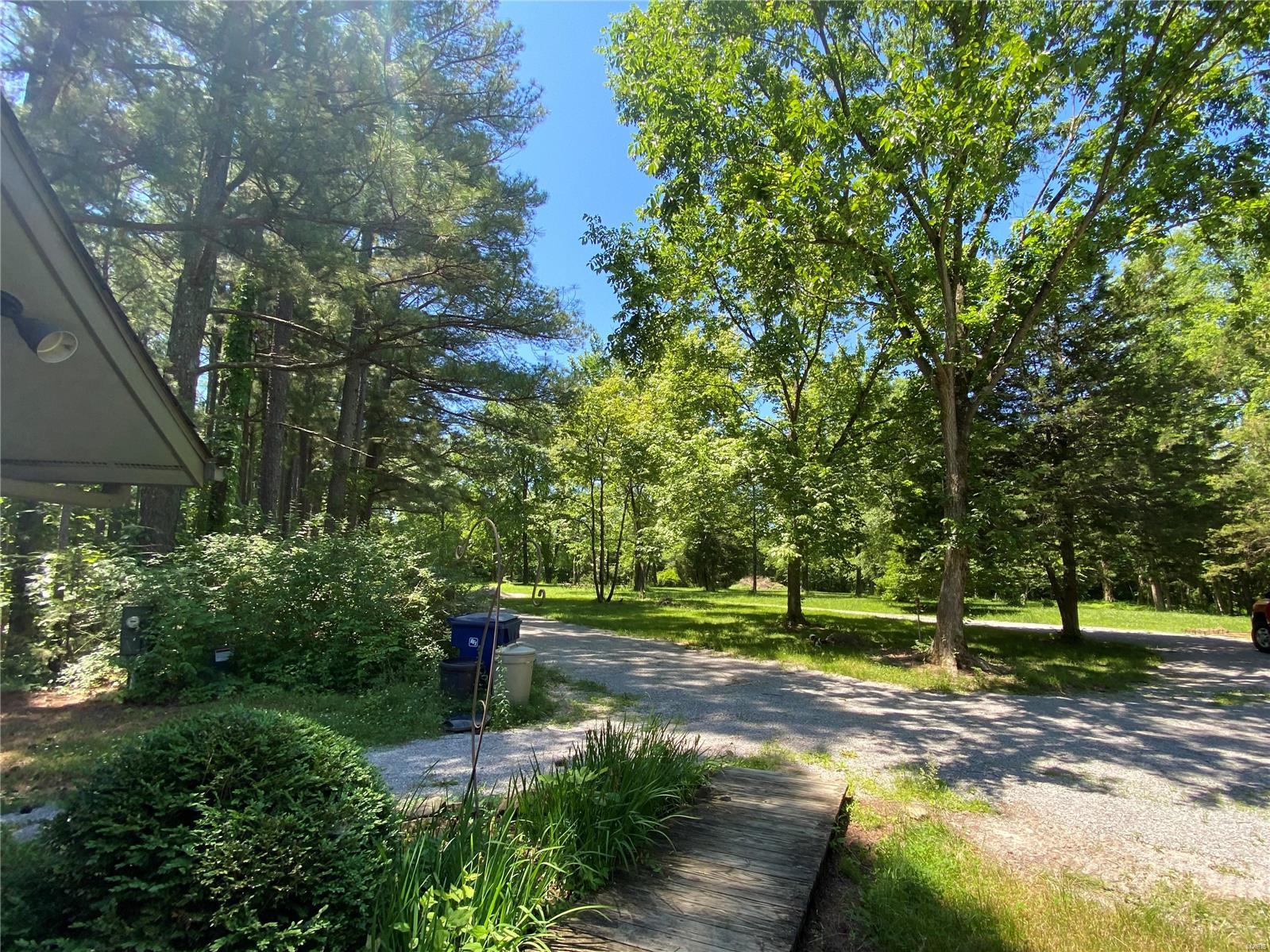 479 Kennedy Road Carbondale, IL 62903 - Photo 22 of 33