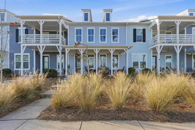 $690,000 | 3087 Sturbridge Road, Mount Pleasant, SC 29466