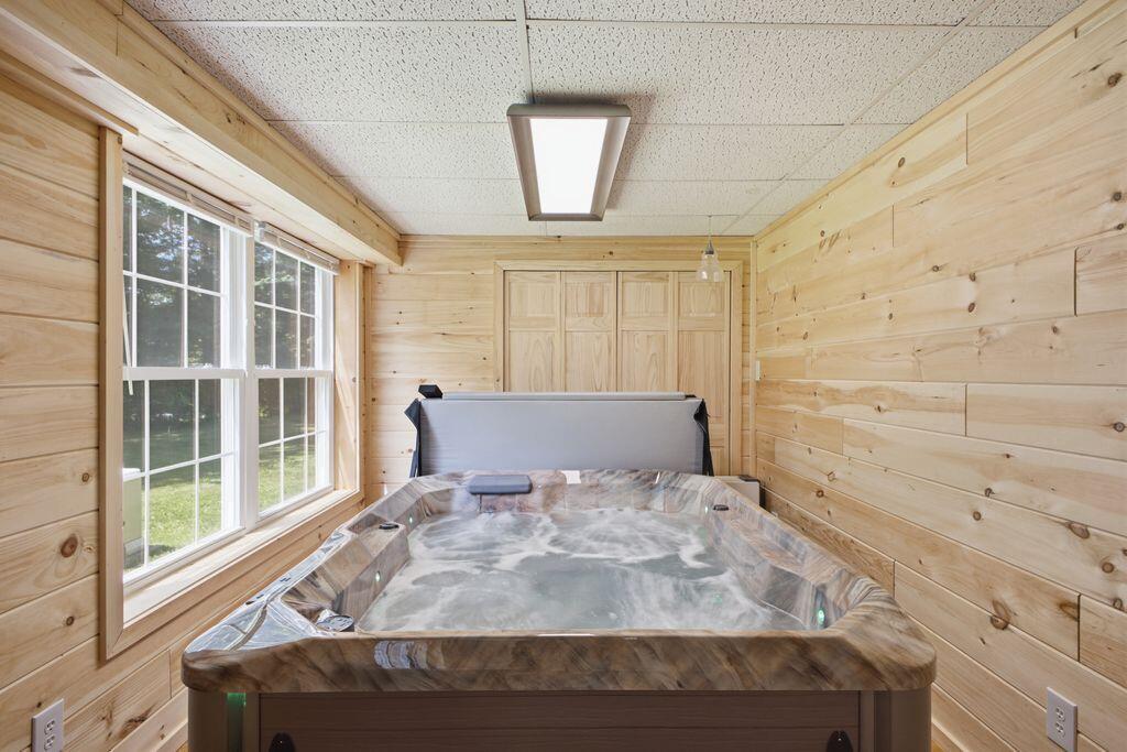 147 Spiller Hill Road Raymond, ME 04071 - Photo 35 of 44 36__V5A7751