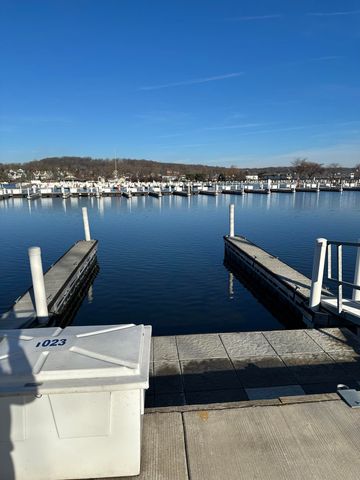 271 Fontana Boulevard, Unit 1023, Fontana, WI 53125