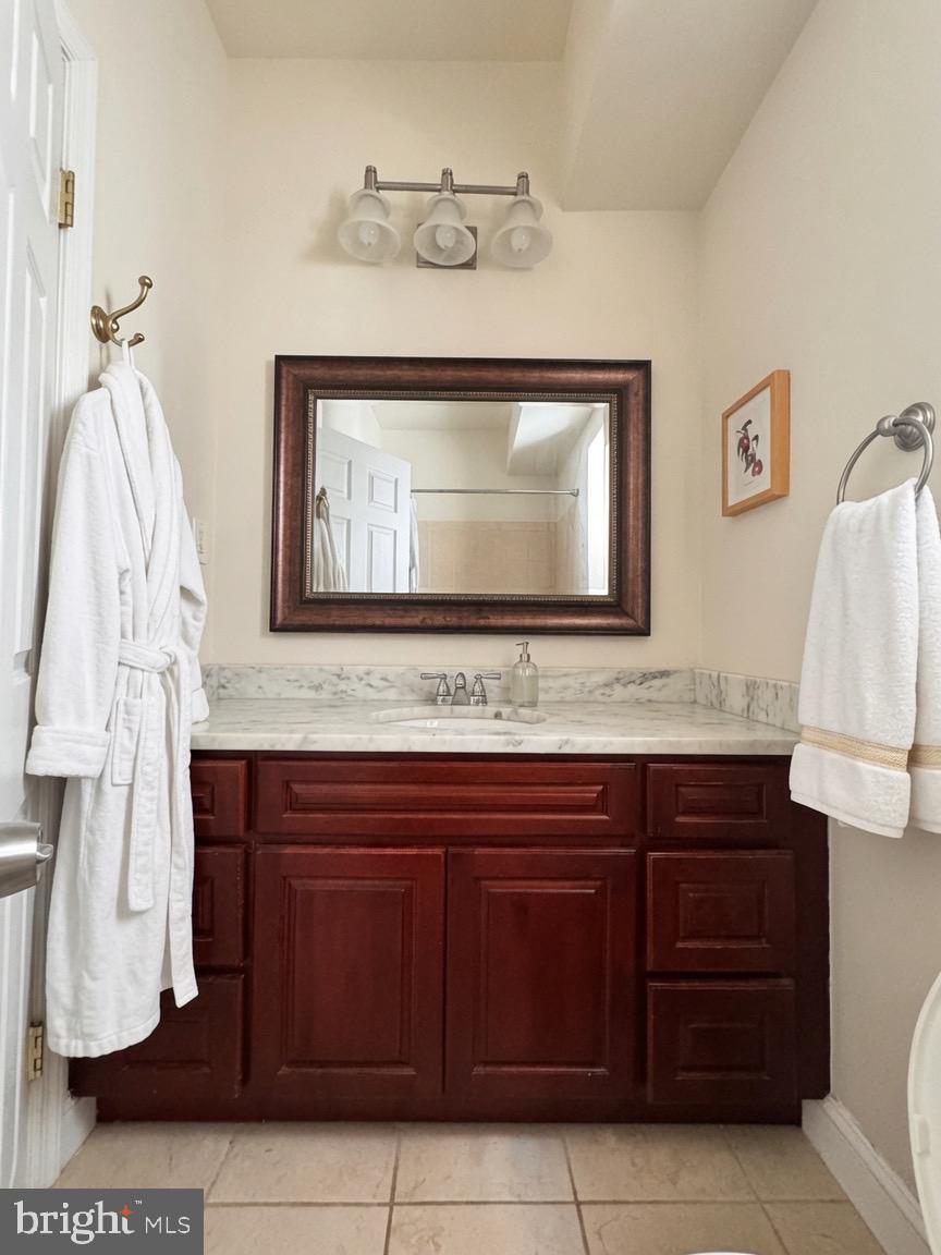 929 South 13th Street, Unit 2 Philadelphia, PA 19147 - Photo 8 of 11