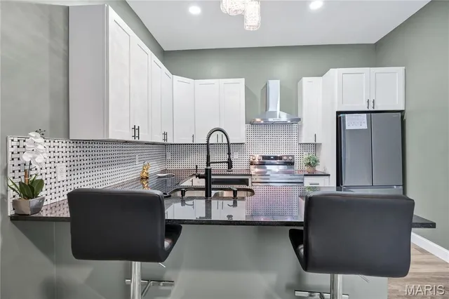 $249,900 | 3831 Oregon Avenue, St. Louis, MO 63118