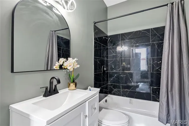 $249,900 | 3831 Oregon Avenue, St. Louis, MO 63118