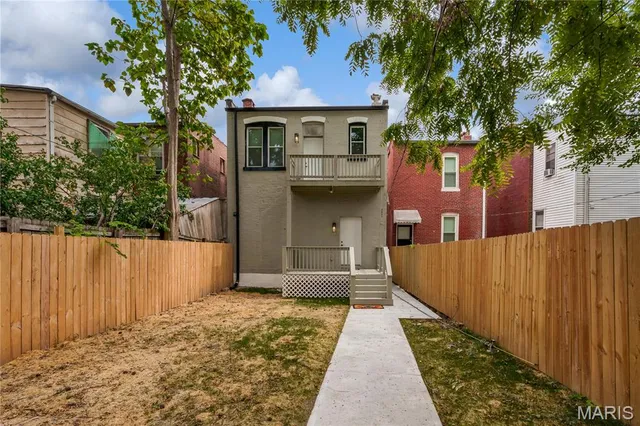 $249,900 | 3831 Oregon Avenue, St. Louis, MO 63118