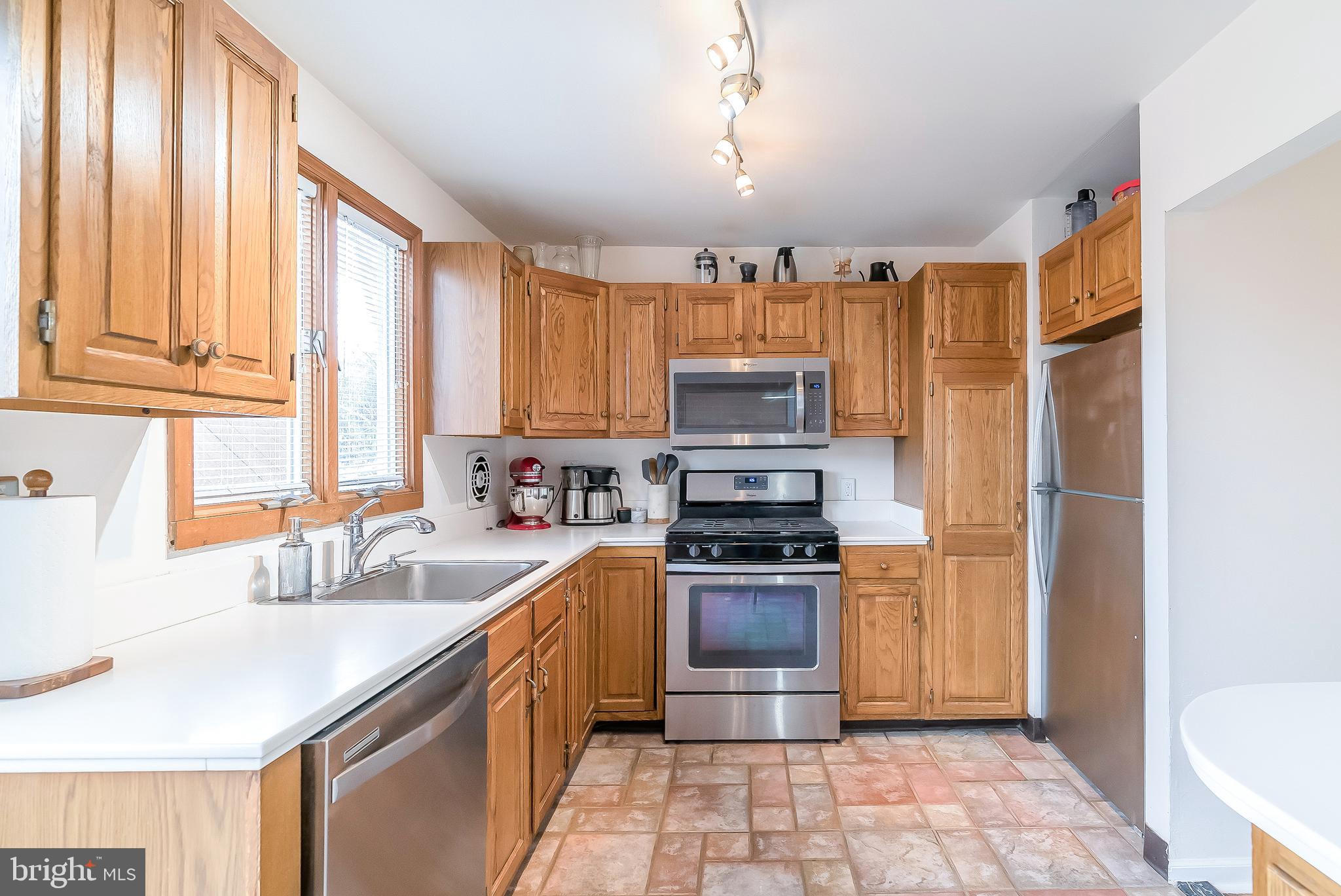 411 Haywood Road Ambler, PA 19002 - Photo 14 of 34 Gallery Image 14