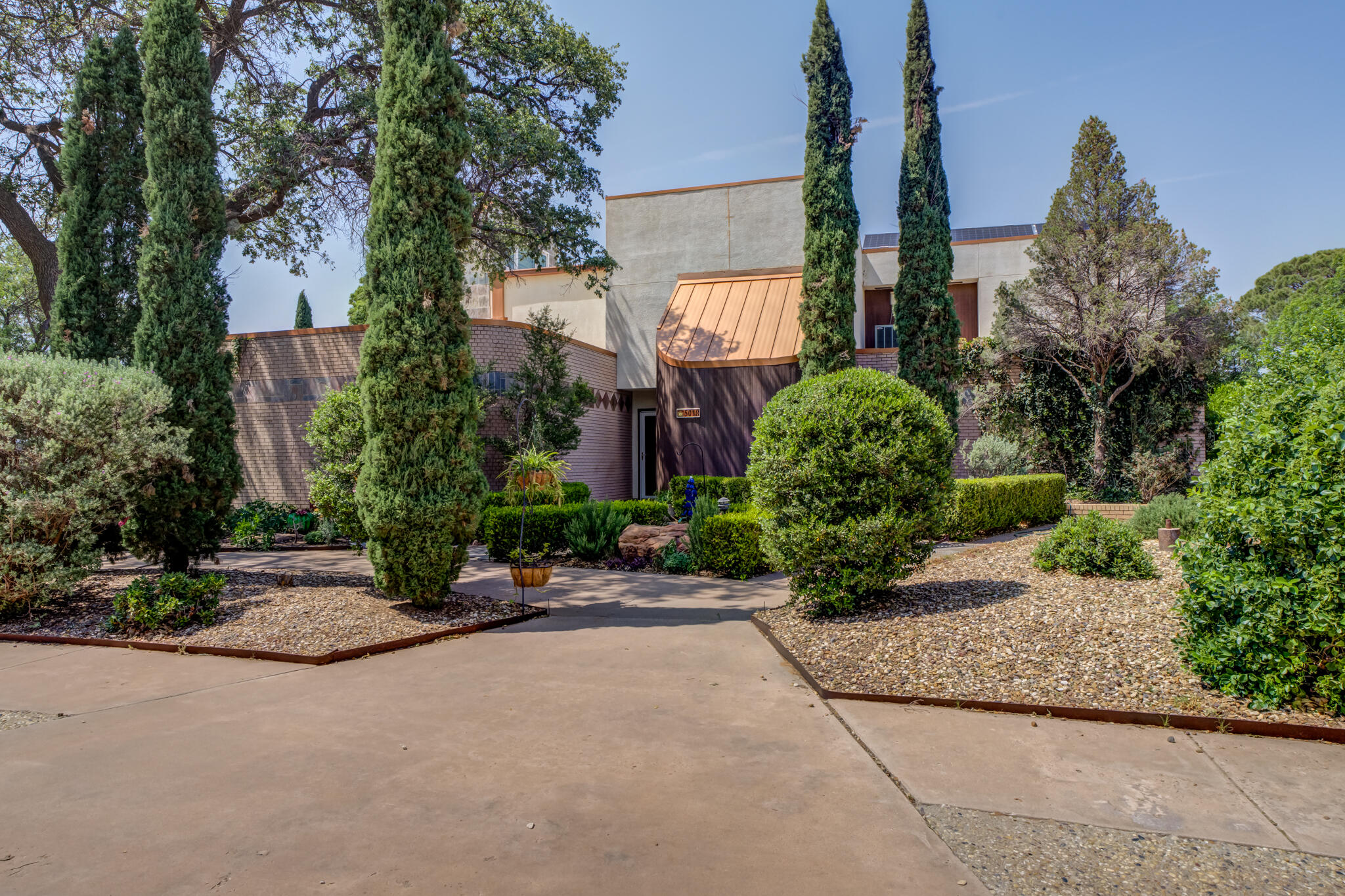 5018 92nd Street Lubbock, TX 79424 - Photo 2 of 53 Front walk