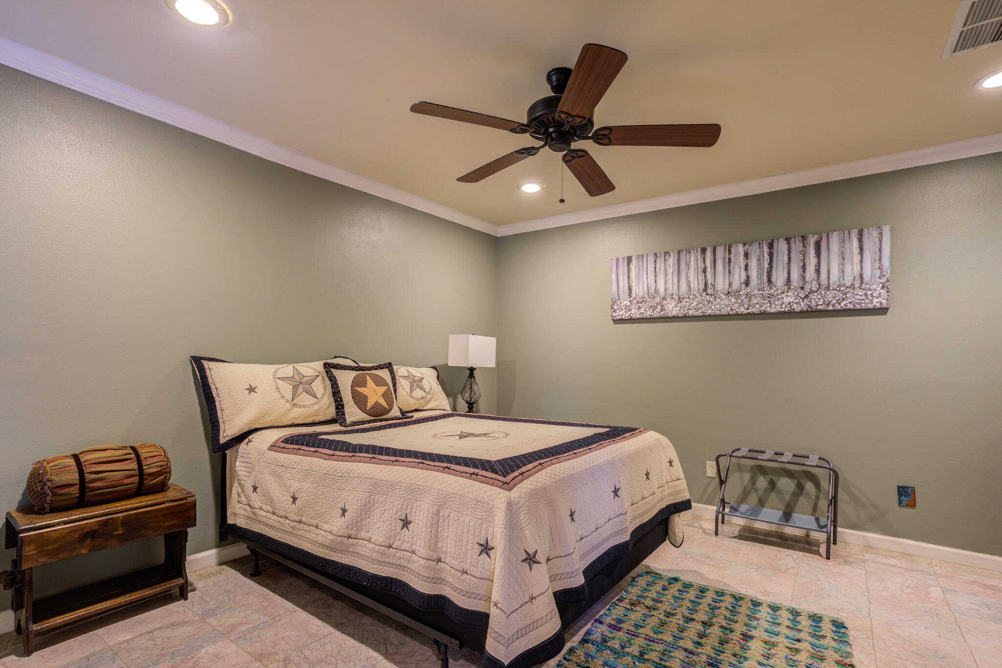 5018 92nd Street Lubbock, TX 79424 - Photo 24 of 53 Main floor bedroom