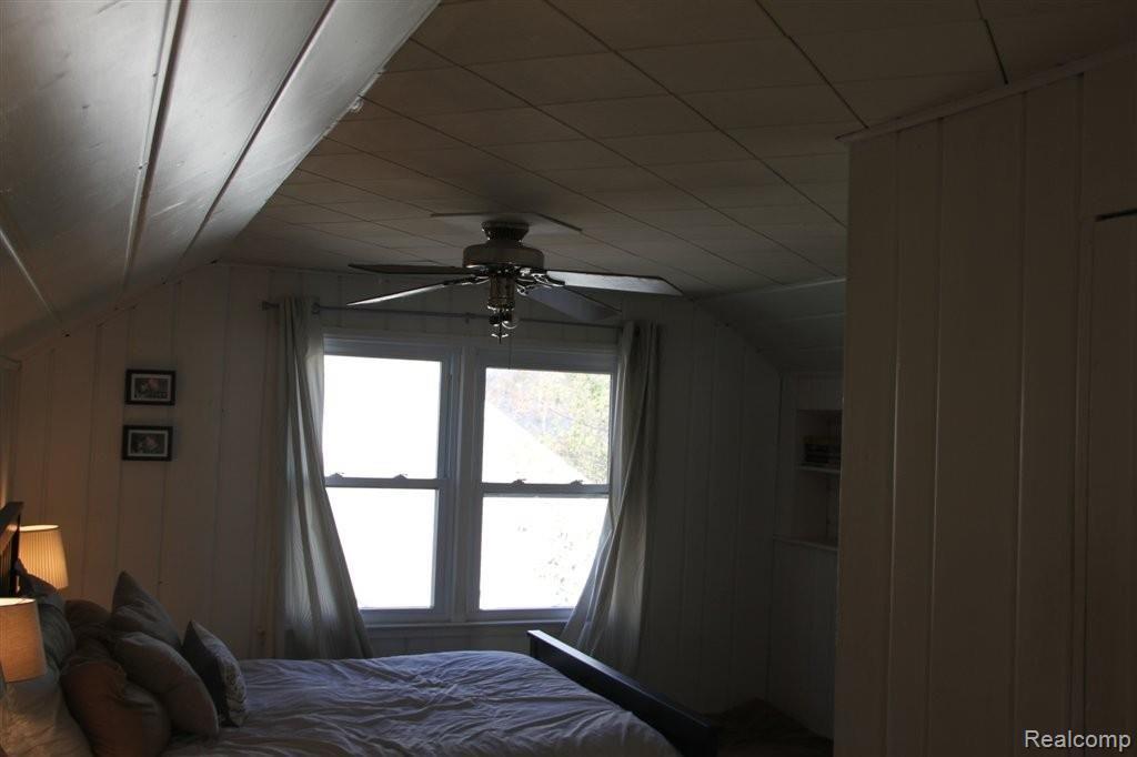 2784 Kenmore Road Berkley, MI 48072 - Photo 13 of 25 IMG_4497.JPG