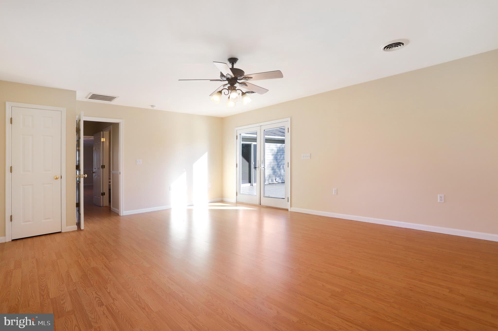 16733 Sterling Road Williamsport, MD 21795 - Photo 14 of 41 Gallery Image 14