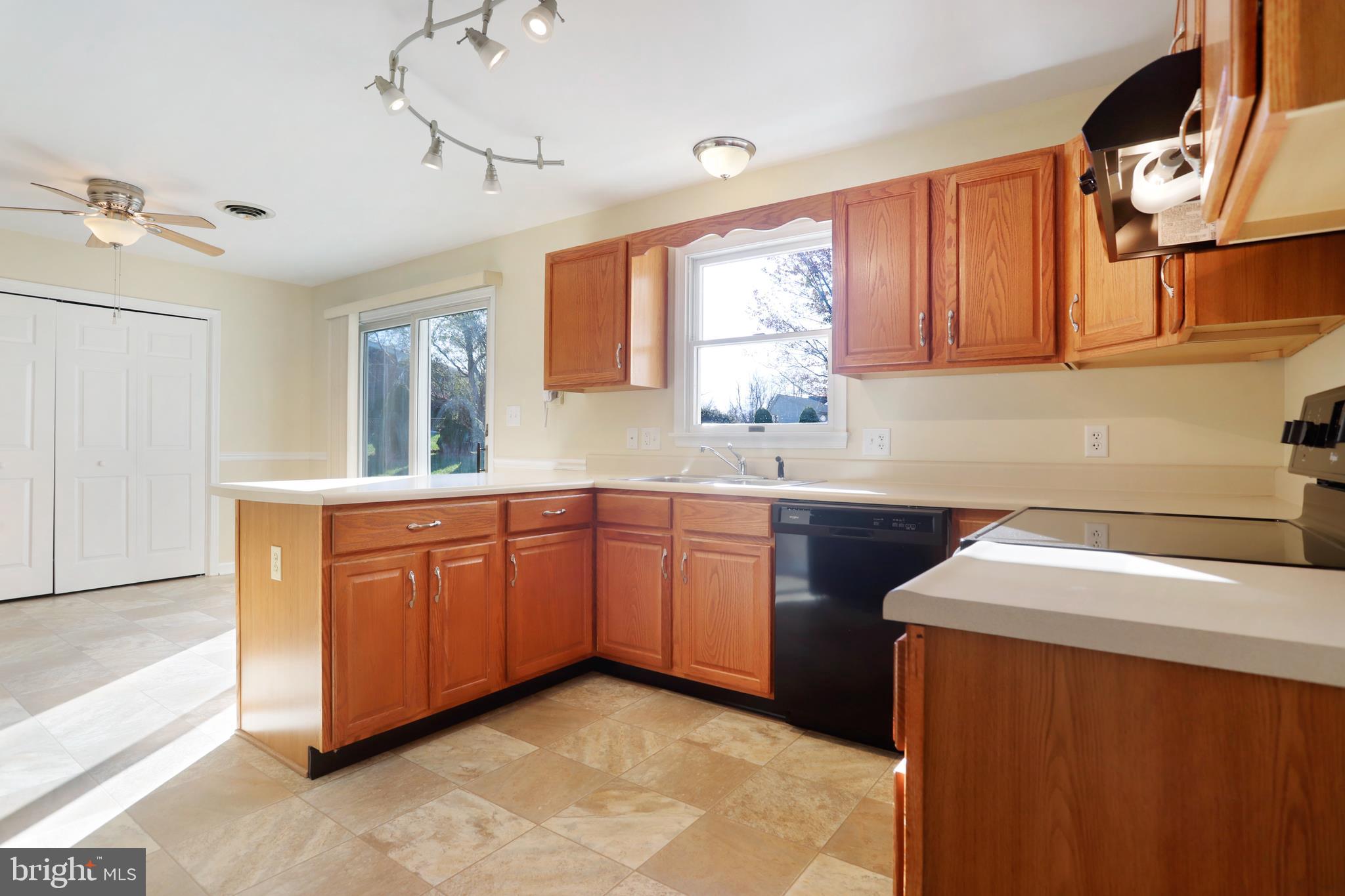 16733 Sterling Road Williamsport, MD 21795 - Photo 5 of 41 Gallery Image 5