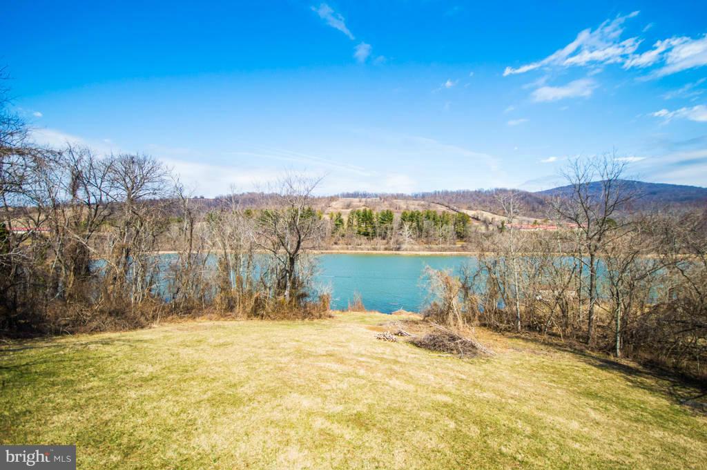 51 Creek Road Front Royal, VA 22630 - Photo 23 of 30 View