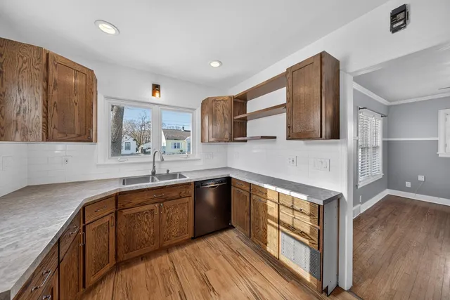 $215,000 | 1028 5th Avenue Southeast, Rochester, MN 55904