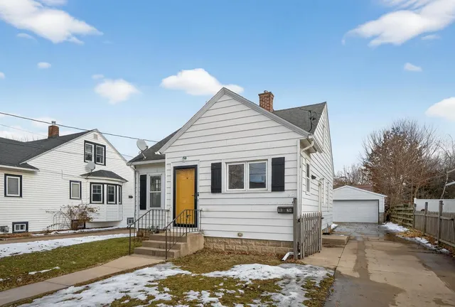 $215,000 | 1028 5th Avenue Southeast, Rochester, MN 55904