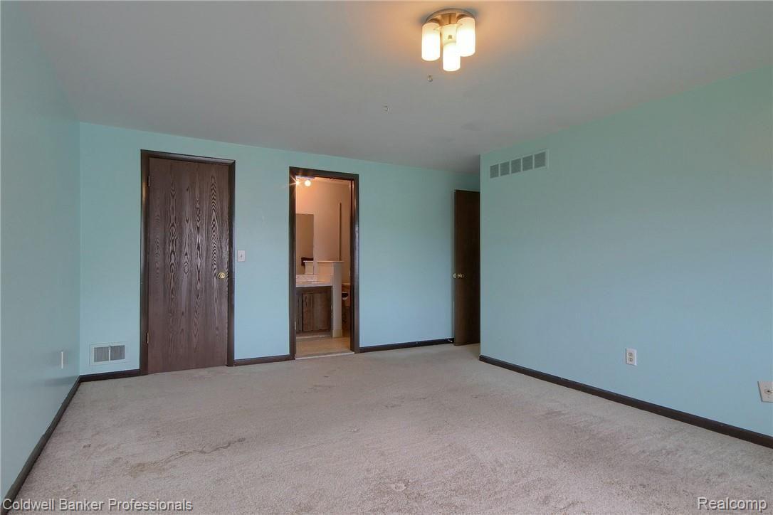 42279 Saltz Road Canton, MI 48187 - Photo 16 of 32 013 Master_Bedroom_2nd_View.jpg