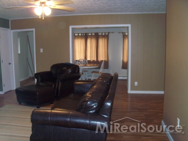 5347 Forester Road Carsonville, MI 48419 - Photo 10 of 22 31171034-9.JPG