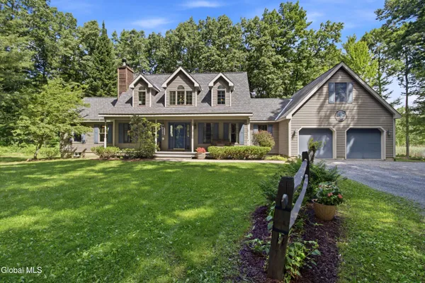 $639,900 | 376 County Rte 76, Mechanicville, NY 12118