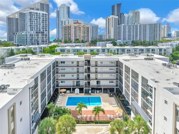 $2,950 | 201 178th Drive, Unit 537, Sunny Isles Beach, FL 33160