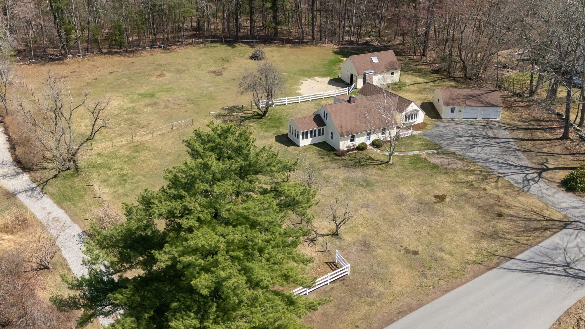 12 Miltimore Road Derry, NH 03038 - Photo 3 of 50 Gallery Image 3