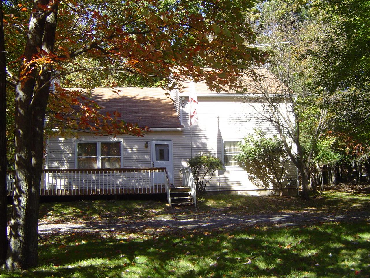 1266 Pine Ridge Drive Bushkill, PA 18324 - Photo 2 of 7 side view