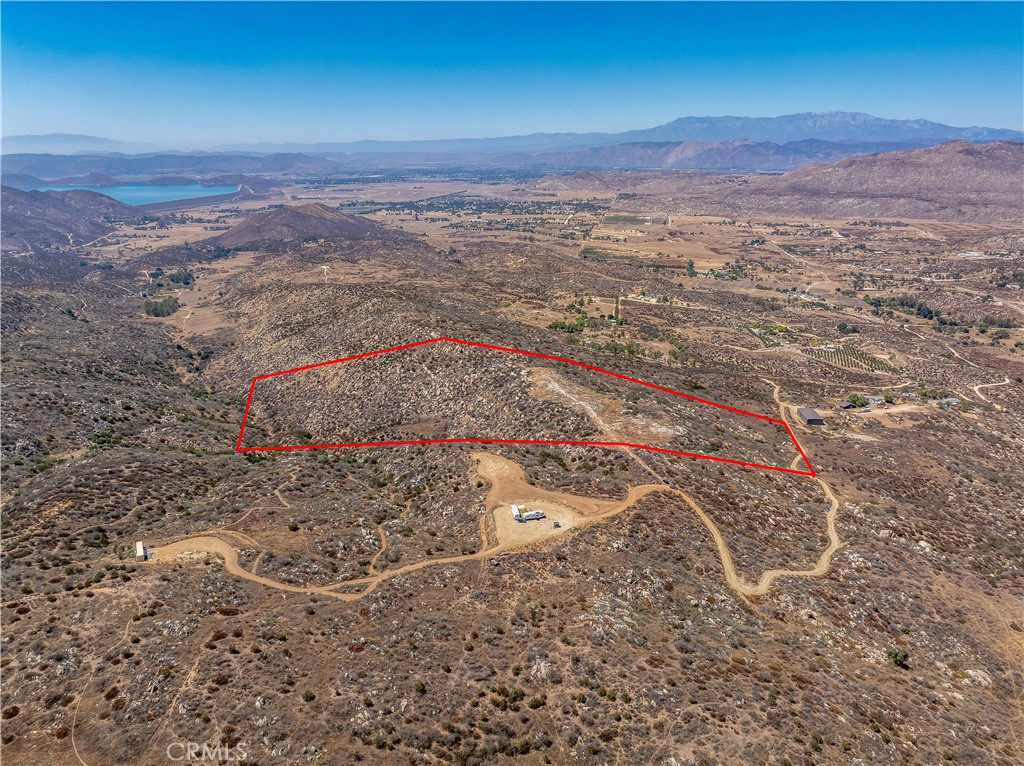 33445 Chameleon Road Hemet, CA 92544 - Photo 7 of 15