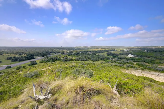 $569,000 | 129-130 Lynx Cove, Unit RMKS, Blanco, TX 78606