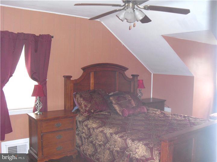 3206 Hilltop Road Newtown Square, PA 19073 - Photo 11 of 21