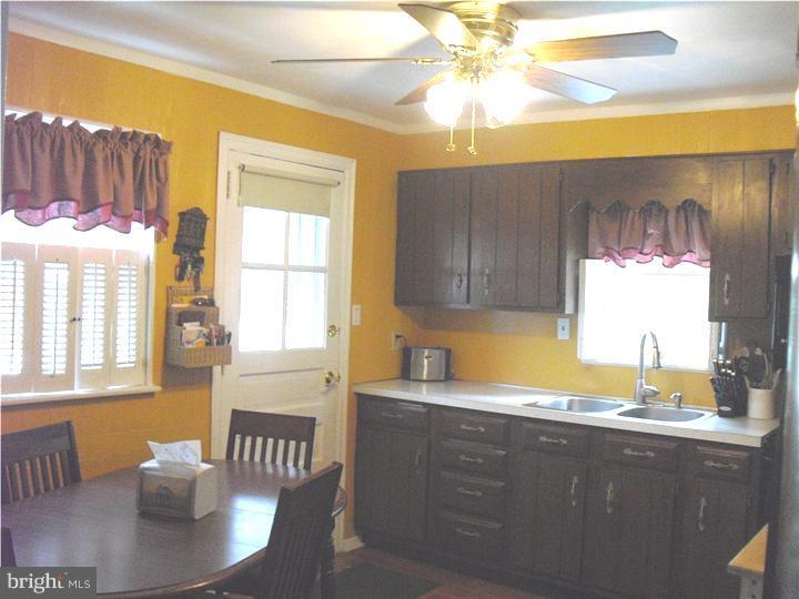 3206 Hilltop Road Newtown Square, PA 19073 - Photo 4 of 21