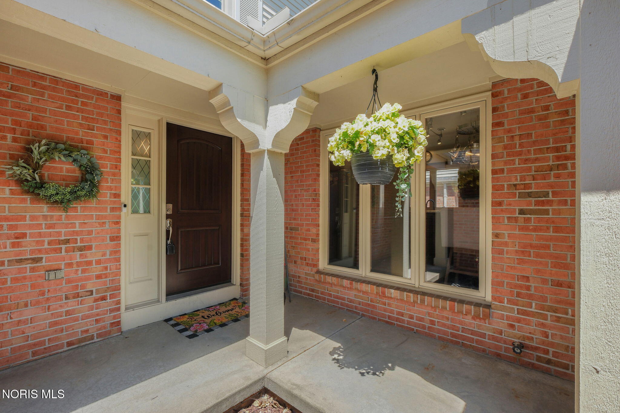 29241 Bates Road Perrysburg, OH 43551 - Photo 4 of 49 Gallery Image 4