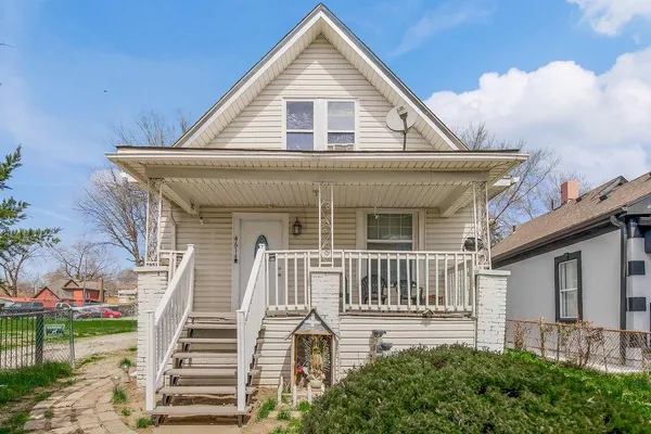 $139,900 | 4614 East 10th Street, Kansas City, MO 64127