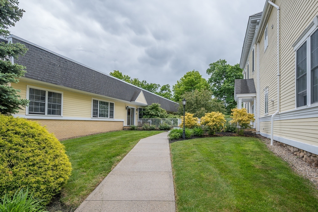 48 Phillips Road, Unit 12 Holden, MA 01520 - Photo 29 of 34