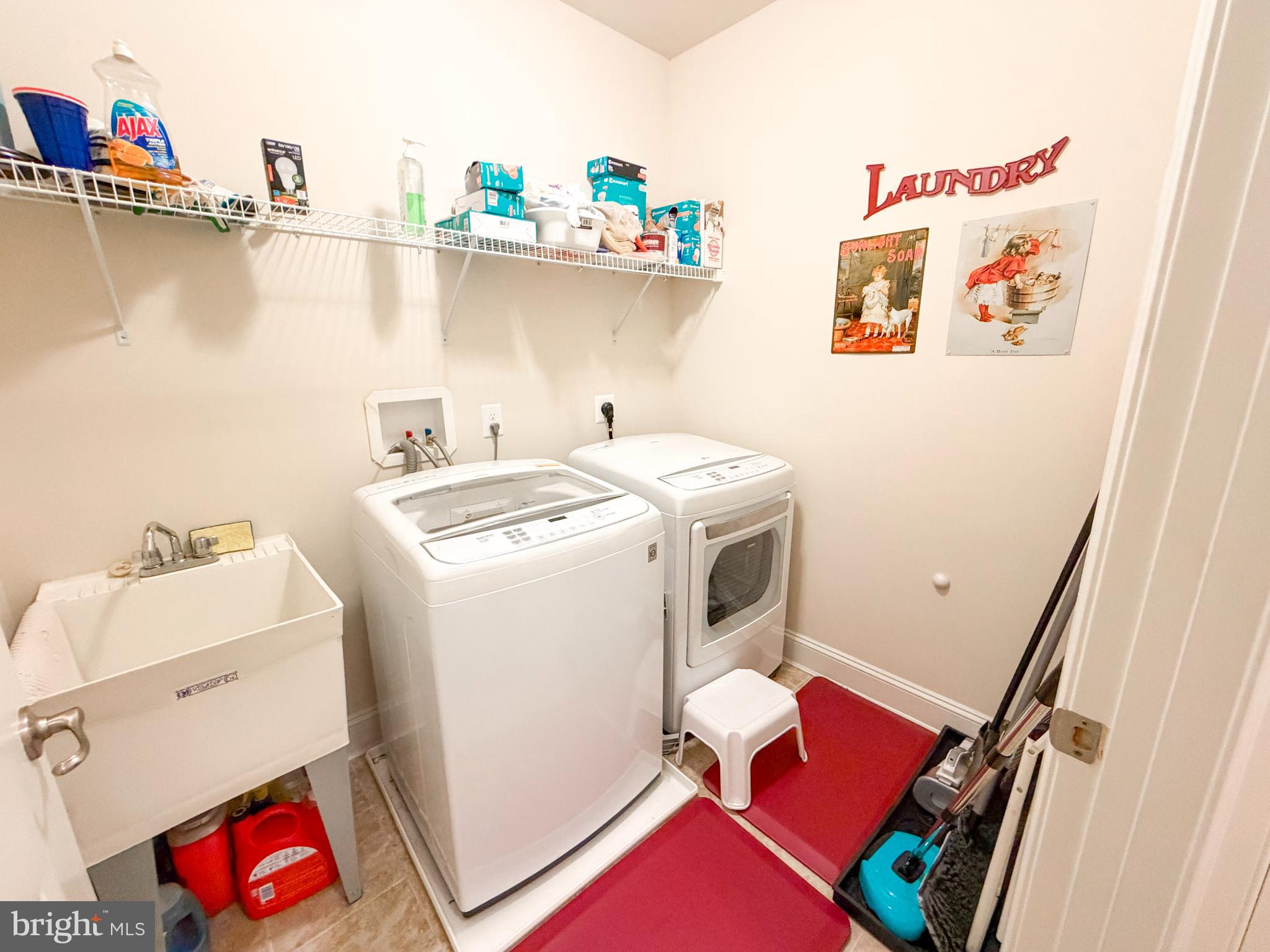 1339 Chicory Way Odenton, MD 21113 - Photo 9 of 44 Laundry room