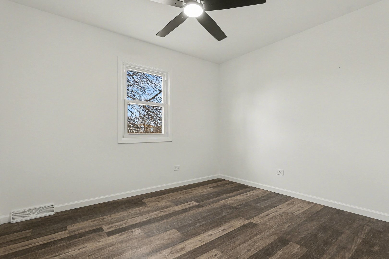 3002 North Maple Tree Lane Wadsworth, IL 60083 - Photo 14 of 30