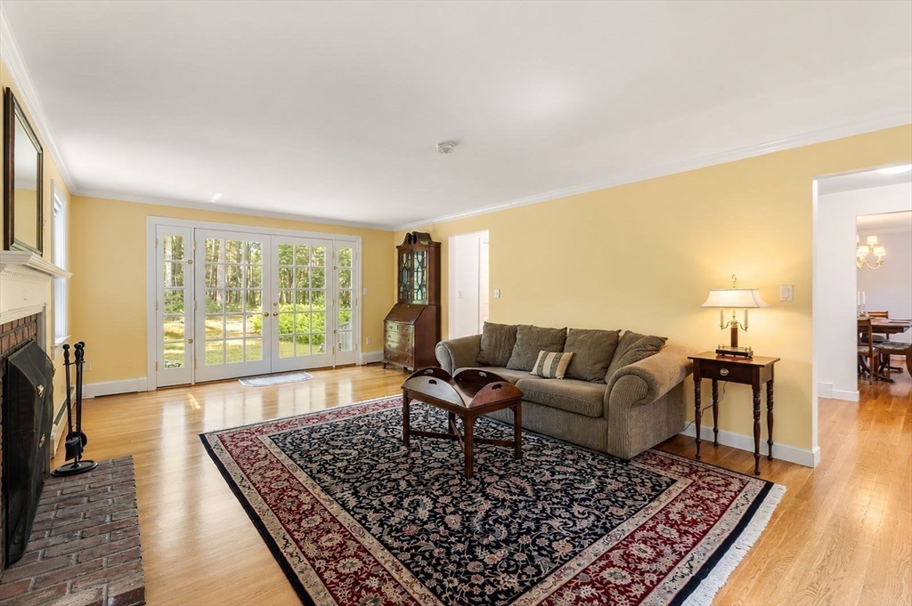 113 Newbridge Road Sudbury, MA 01776 - Photo 7 of 42