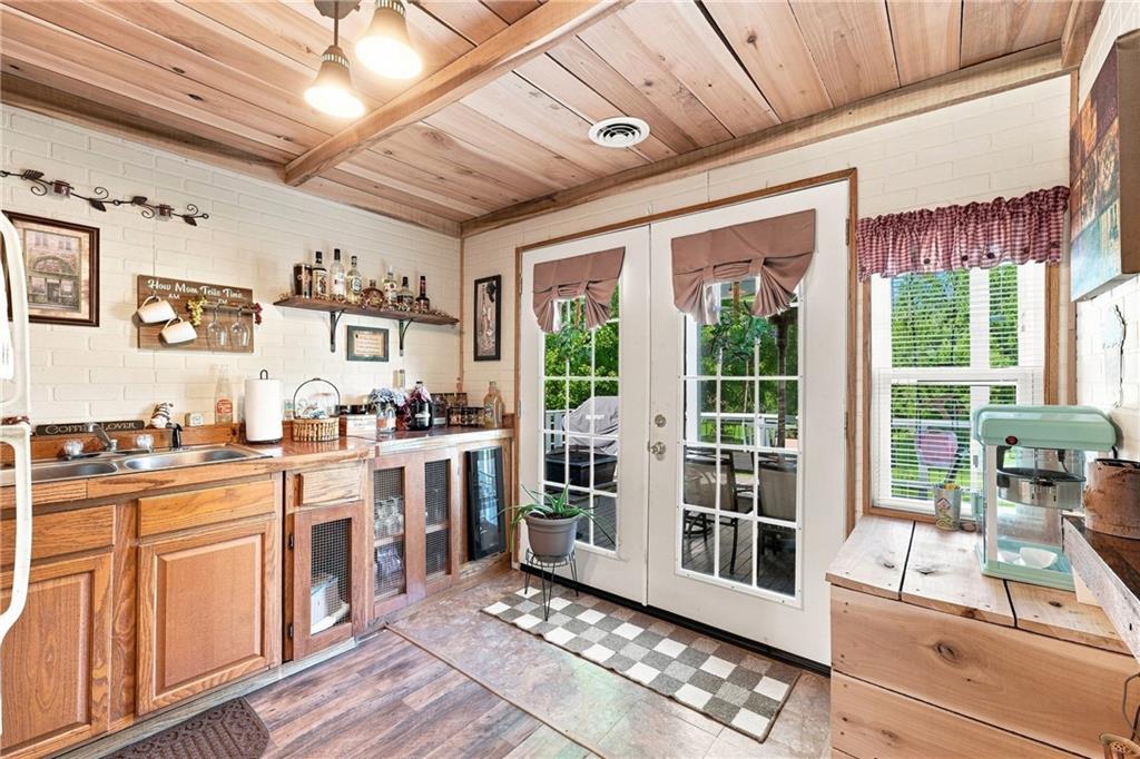 734 Mercer Road Greenville, PA 16125 - Photo 5 of 24 Gallery Image 5