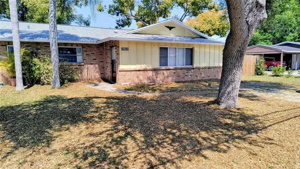$1,800 | 10861 126th Avenue North, Largo, FL 33778