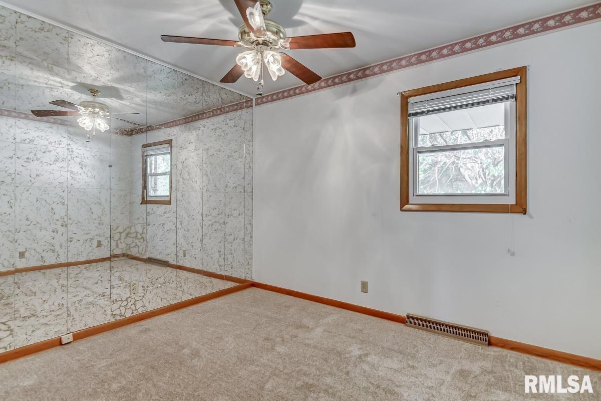 2208 Kaskaskia Drive Springfield, IL 62702 - Photo 20 of 37 Gallery Image 20