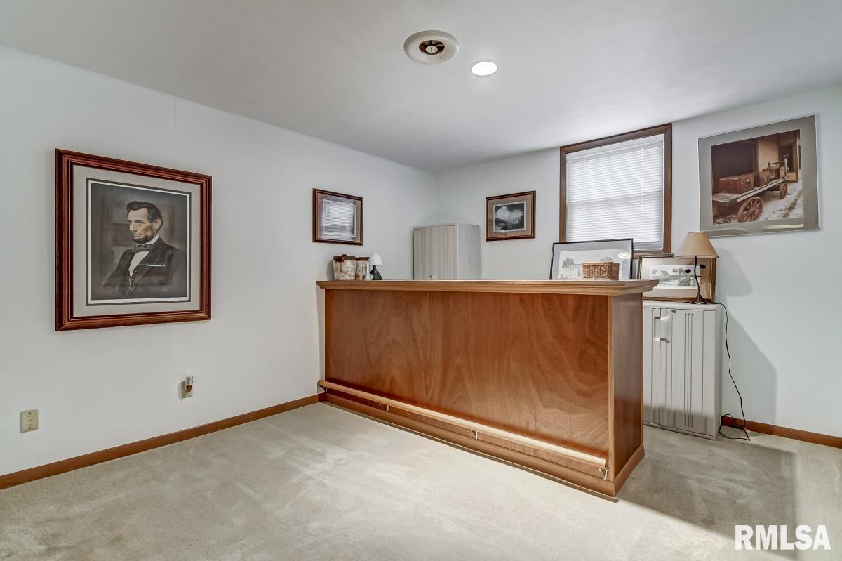 2208 Kaskaskia Drive Springfield, IL 62702 - Photo 27 of 37 Gallery Image 27