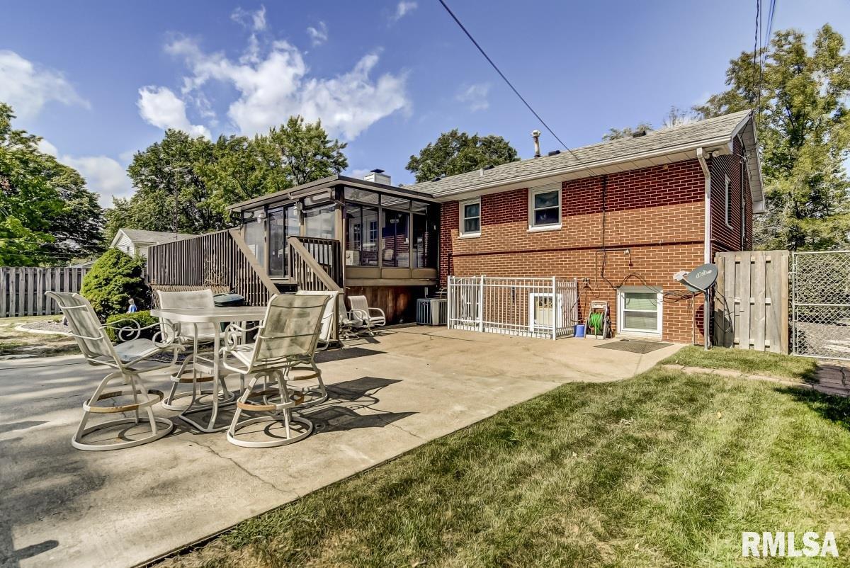 2208 Kaskaskia Drive Springfield, IL 62702 - Photo 33 of 37 Gallery Image 33