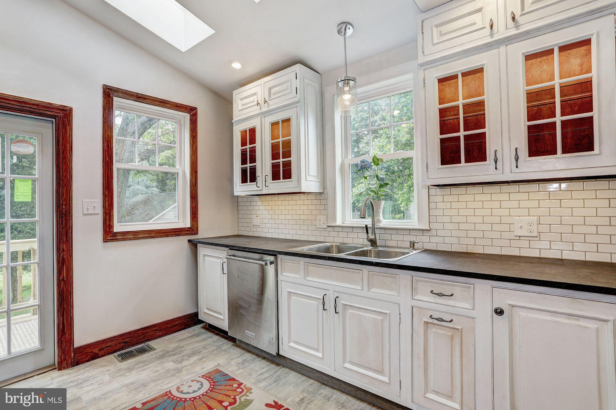11858 Frederick Road Ellicott City, MD 21042 - Photo 14 of 35 Remodeled kitchen