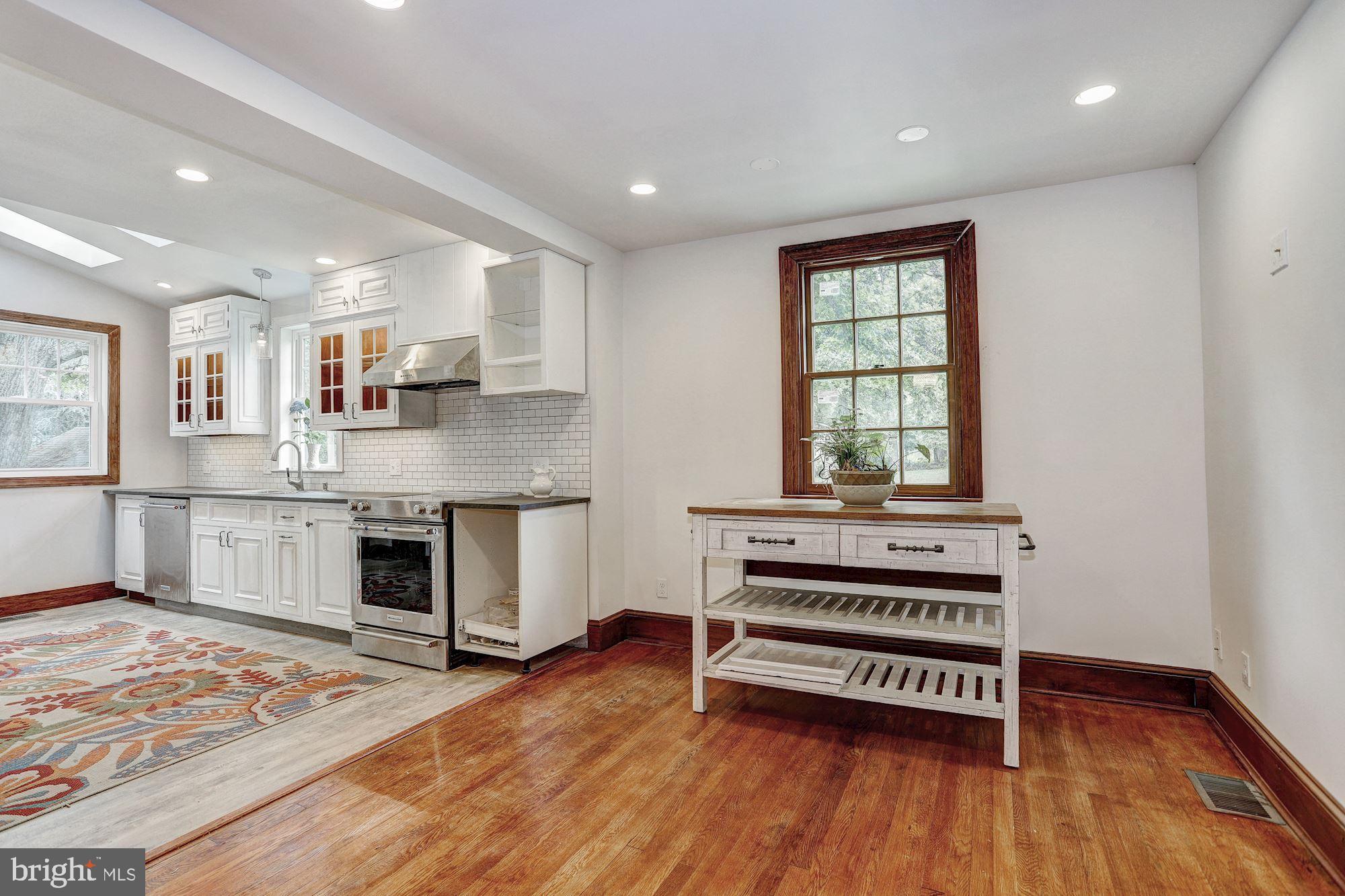 11858 Frederick Road Ellicott City, MD 21042 - Photo 10 of 35 Eat-In Kitchen