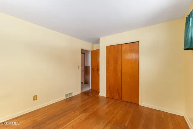 $339,000 | 58 East Highland Drive, Guilderland, NY 12203