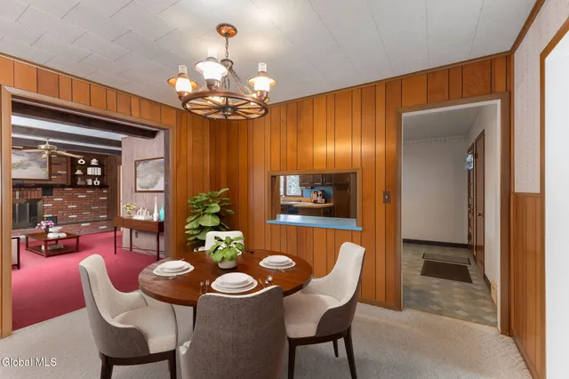 $339,000 | 58 East Highland Drive, Guilderland, NY 12203