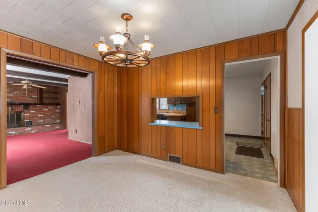 $339,000 | 58 East Highland Drive, Guilderland, NY 12203