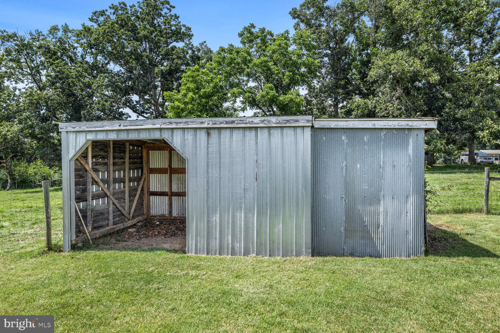 1275 Georgetown Road Mount Jackson, VA 22842 - Photo 12 of 45 a view of backyard with green space