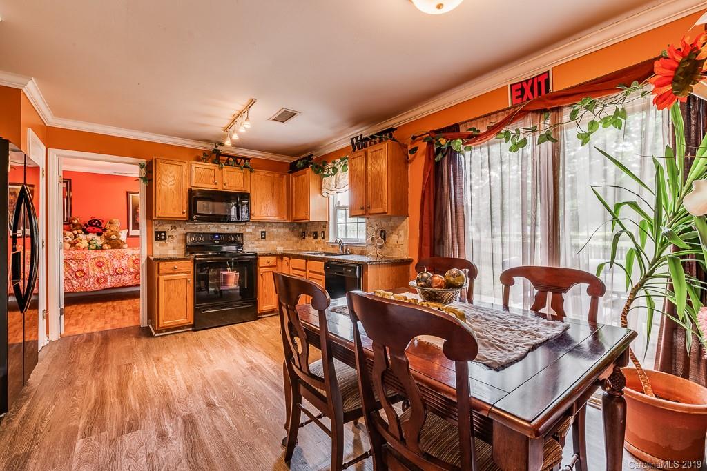 8331 Fox Swamp Road Charlotte, NC 28215 - Photo 11 of 38 Gallery Image 11
